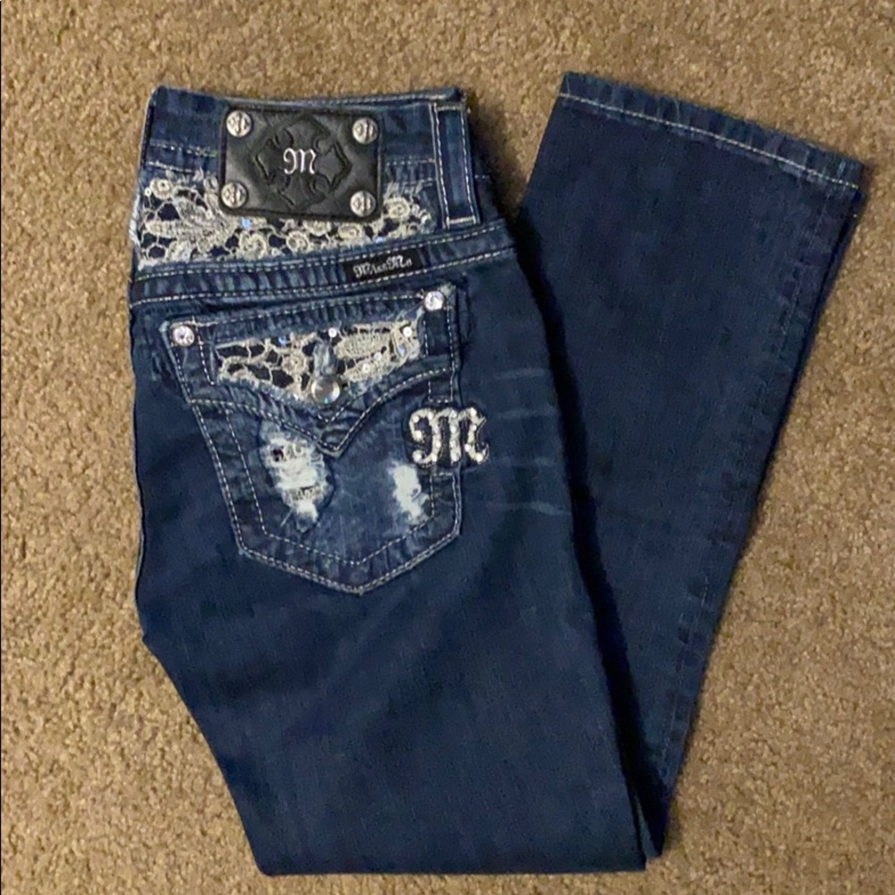 Miss Me Skinny Signature Crop Capri Lace Sequin 27